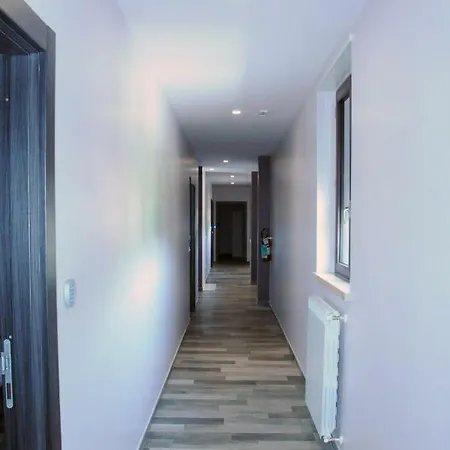 La Cascina Del Viaggiatore Guest house