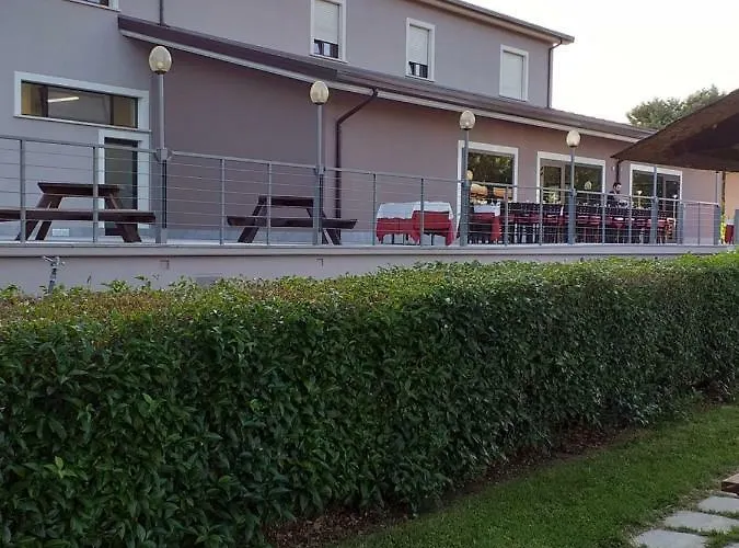 Gasthuis La Cascina Del Viaggiatore Pianola